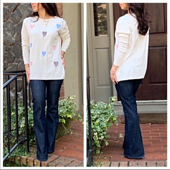 ✨LAST ONE ✨PARIS white Heart sweater - Picture 2 of 8